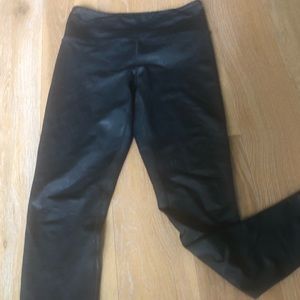 Zyia Midnight Camo Leggings